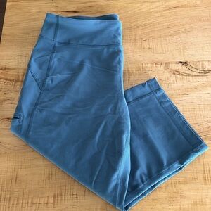 Duluth NoGA Classic Capris size M
